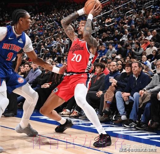 NBA爆冷！快船98-92击败活塞，伦纳德26分哈登19+7+7救主